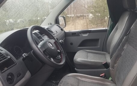 Volkswagen Transporter T5 рестайлинг, 2008 год, 1 000 000 рублей, 4 фотография
