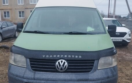 Volkswagen Transporter T5 рестайлинг, 2008 год, 1 000 000 рублей, 2 фотография