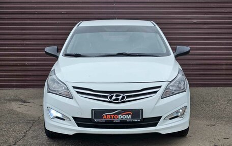 Hyundai Solaris II рестайлинг, 2015 год, 950 000 рублей, 2 фотография