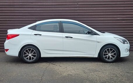 Hyundai Solaris II рестайлинг, 2015 год, 950 000 рублей, 4 фотография