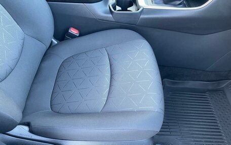 Toyota RAV4, 2020 год, 3 250 000 рублей, 17 фотография