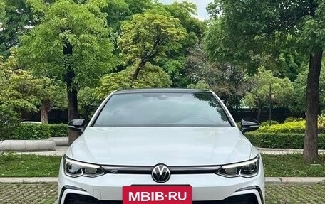 Volkswagen Golf VIII, 2022 год, 1 570 441 рублей, 2 фотография