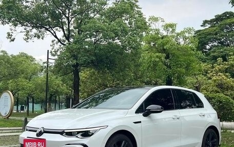 Volkswagen Golf VIII, 2022 год, 1 570 441 рублей, 3 фотография