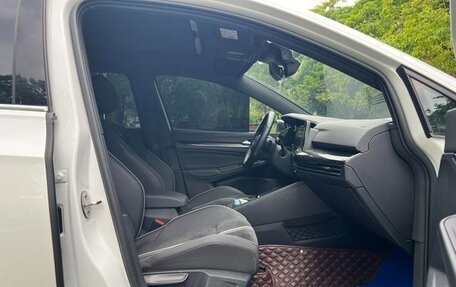 Volkswagen Golf VIII, 2022 год, 1 570 441 рублей, 12 фотография