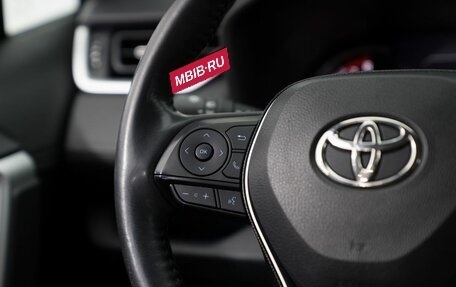 Toyota RAV4, 2021 год, 3 090 000 рублей, 30 фотография