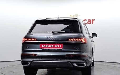 Audi Q7, 2021 год, 4 фотография