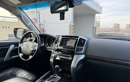 Toyota Land Cruiser 200, 2012 год, 3 940 000 рублей, 24 фотография
