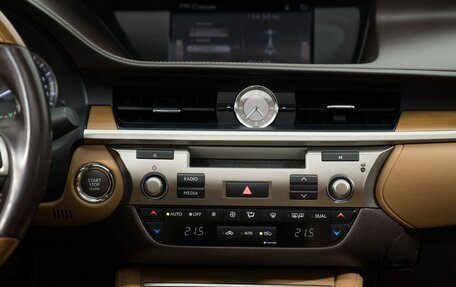 Lexus ES VII, 2016 год, 2 320 000 рублей, 28 фотография