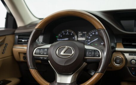 Lexus ES VII, 2016 год, 2 320 000 рублей, 29 фотография