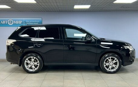 Mitsubishi Outlander III рестайлинг 3, 2013 год, 1 549 000 рублей, 8 фотография