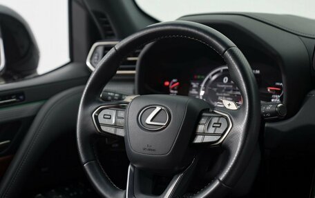 Lexus LX, 2023 год, 19 800 000 рублей, 30 фотография