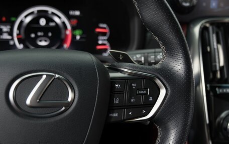 Lexus LX, 2023 год, 19 800 000 рублей, 38 фотография
