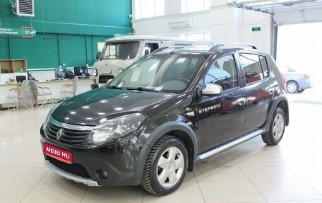 Renault Sandero I, 2013 год, 725 000 рублей, 1 фотография