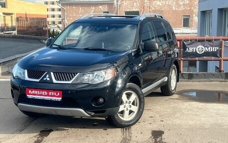 Mitsubishi Outlander III рестайлинг 3, 2007 год, 900 000 рублей, 1 фотография