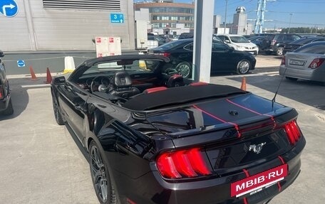 Ford Mustang VI рестайлинг, 2021 год, 6 000 000 рублей, 7 фотография