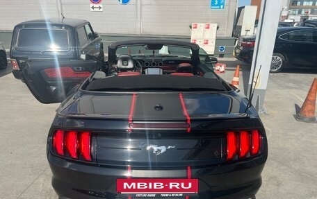 Ford Mustang VI рестайлинг, 2021 год, 6 000 000 рублей, 3 фотография