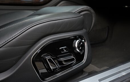 Audi A8, 2012 год, 2 100 000 рублей, 13 фотография