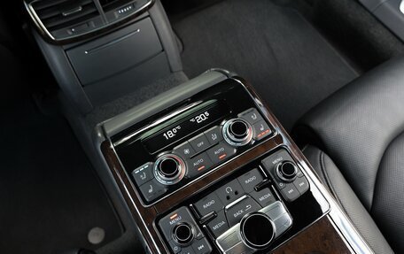 Audi A8, 2012 год, 2 100 000 рублей, 28 фотография