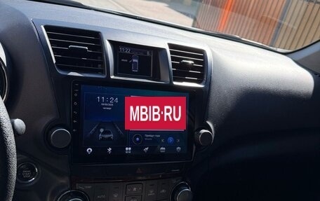 Toyota Highlander III, 2011 год, 2 100 000 рублей, 12 фотография