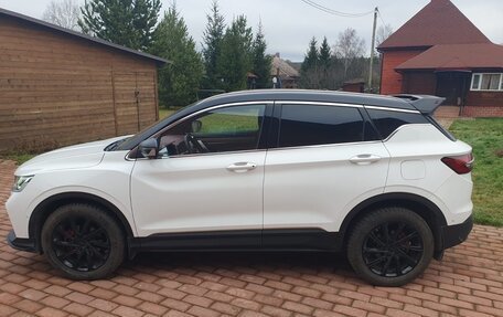 Geely Coolray I, 2022 год, 1 900 000 рублей, 4 фотография