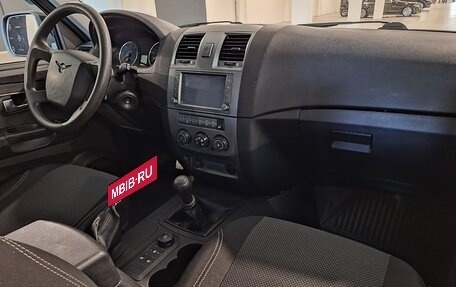 ЛуАЗ Patriot, 2015 год, 1 150 000 рублей, 13 фотография