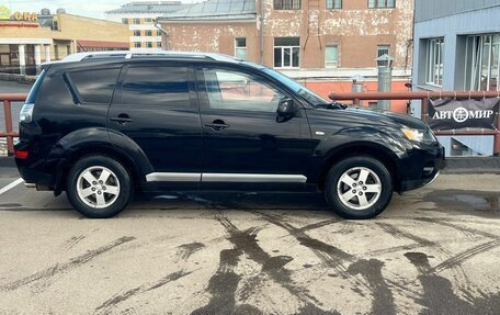 Mitsubishi Outlander III рестайлинг 3, 2007 год, 900 000 рублей, 4 фотография
