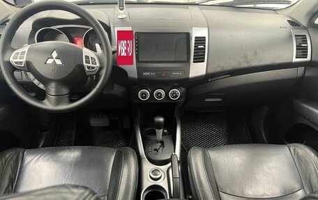 Mitsubishi Outlander III рестайлинг 3, 2007 год, 900 000 рублей, 10 фотография