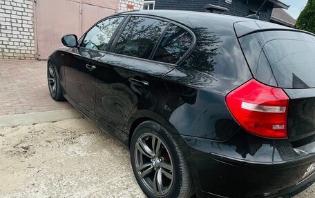 BMW 1 серия, 2010 год, 850 000 рублей, 3 фотография