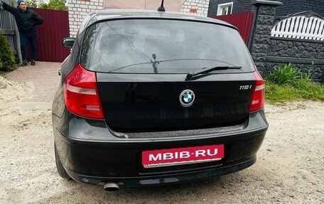 BMW 1 серия, 2010 год, 850 000 рублей, 2 фотография