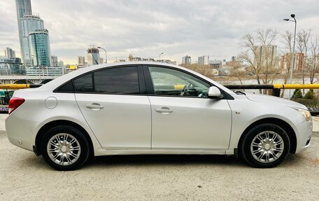 Chevrolet Cruze II, 2011 год, 579 000 рублей, 7 фотография