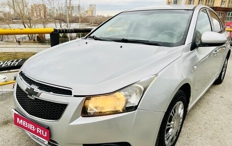 Chevrolet Cruze II, 2011 год, 579 000 рублей, 10 фотография