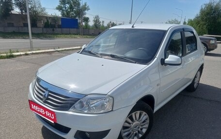 Renault Logan I, 2012 год, 687 000 рублей, 1 фотография