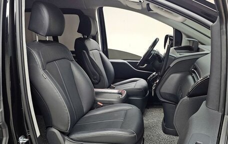 Hyundai Staria, 2022 год, 2 550 000 рублей, 6 фотография