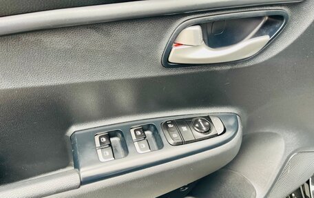 KIA Rio IV, 2018 год, 1 299 000 рублей, 15 фотография
