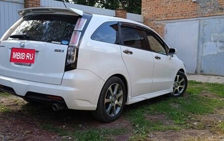 Honda Stream II, 2013 год, 1 635 000 рублей, 2 фотография