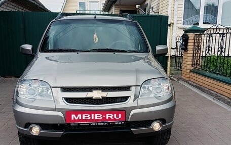 Chevrolet Niva I рестайлинг, 2012 год, 777 000 рублей, 2 фотография