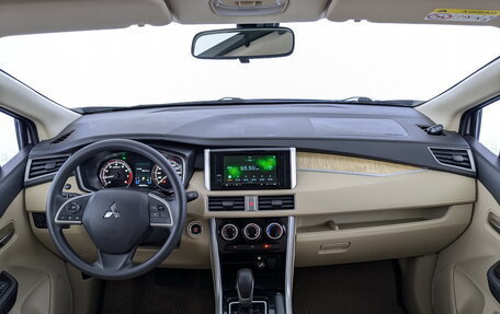 Mitsubishi Xpander, 2022 год, 2 050 000 рублей, 14 фотография