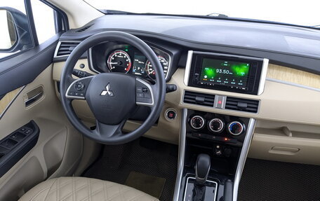 Mitsubishi Xpander, 2022 год, 2 050 000 рублей, 29 фотография