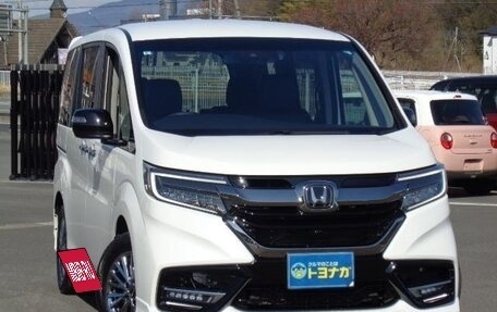 Honda Stepwgn IV, 2018 год, 1 950 090 рублей, 2 фотография