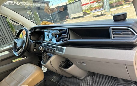 Volkswagen Caravelle T6 рестайлинг, 2021 год, 6 500 000 рублей, 6 фотография