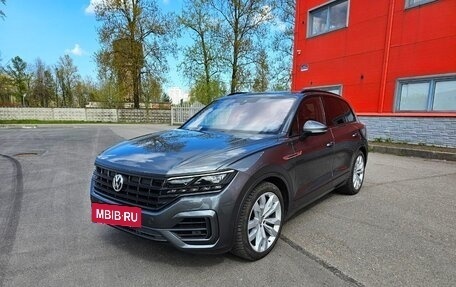 Volkswagen Touareg III, 2018 год, 5 000 000 рублей, 3 фотография