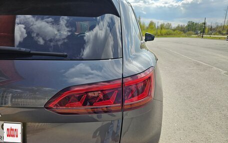 Volkswagen Touareg III, 2018 год, 5 000 000 рублей, 12 фотография