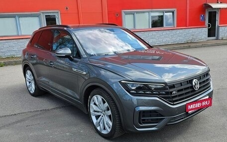 Volkswagen Touareg III, 2018 год, 5 000 000 рублей, 2 фотография