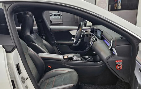 Mercedes-Benz CLA, 2022 год, 3 350 000 рублей, 10 фотография