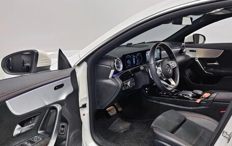 Mercedes-Benz CLA, 2022 год, 3 350 000 рублей, 12 фотография