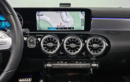 Mercedes-Benz CLA, 2022 год, 3 350 000 рублей, 14 фотография