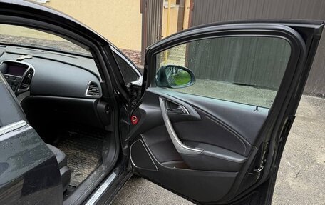Opel Astra J, 2010 год, 1 200 000 рублей, 2 фотография