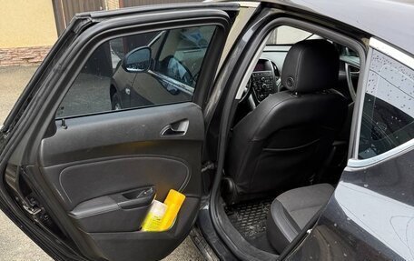 Opel Astra J, 2010 год, 1 200 000 рублей, 11 фотография