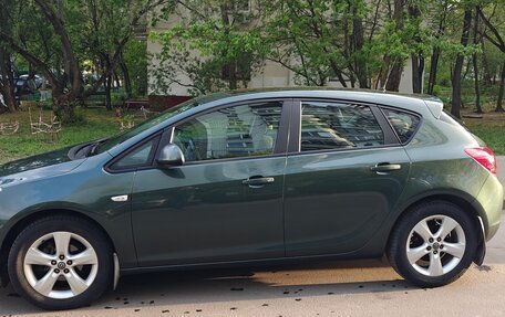 Opel Astra J, 2011 год, 730 000 рублей, 8 фотография