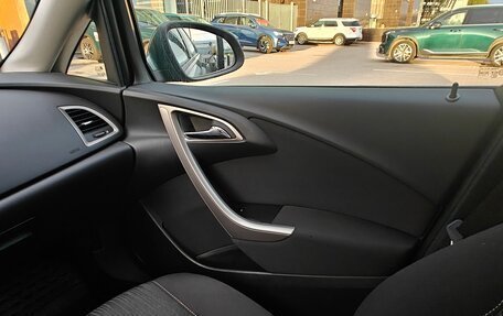 Opel Astra J, 2011 год, 730 000 рублей, 12 фотография